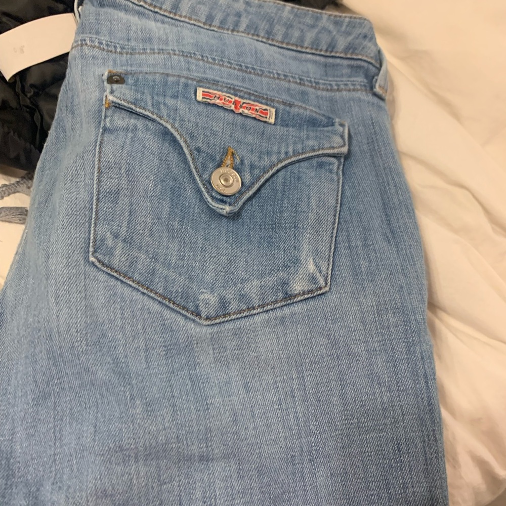Hudson Cropped, perfect jean color jeans.  Size 28